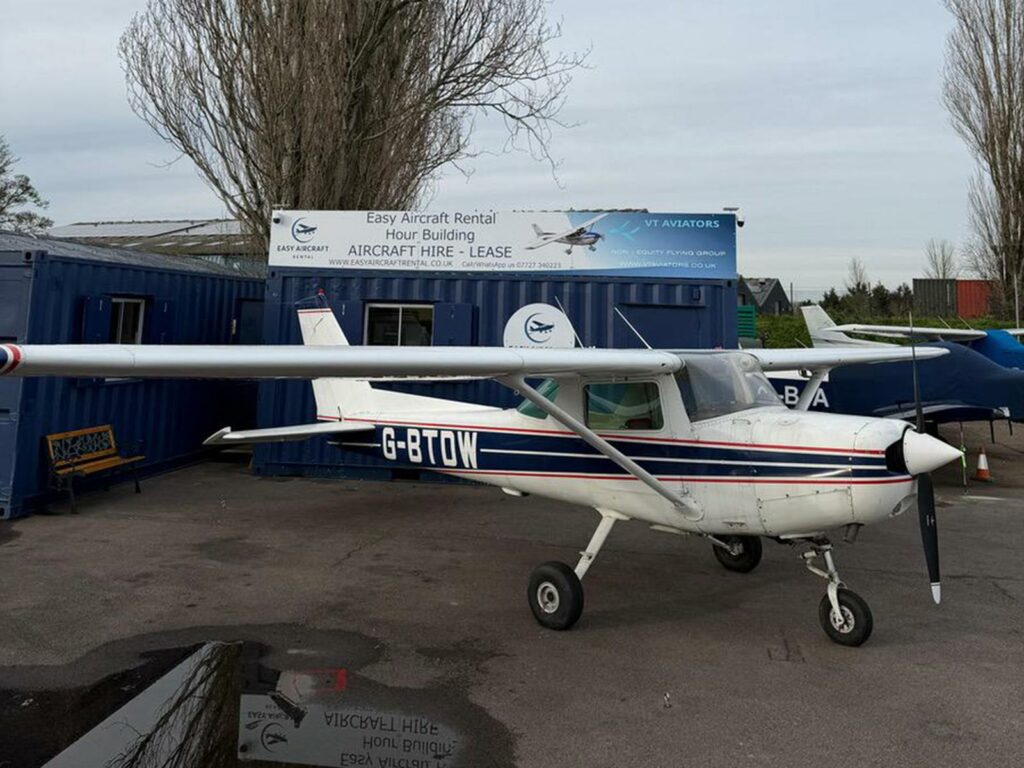 Cessna C152 G-BTDW – North Weald Flying Group